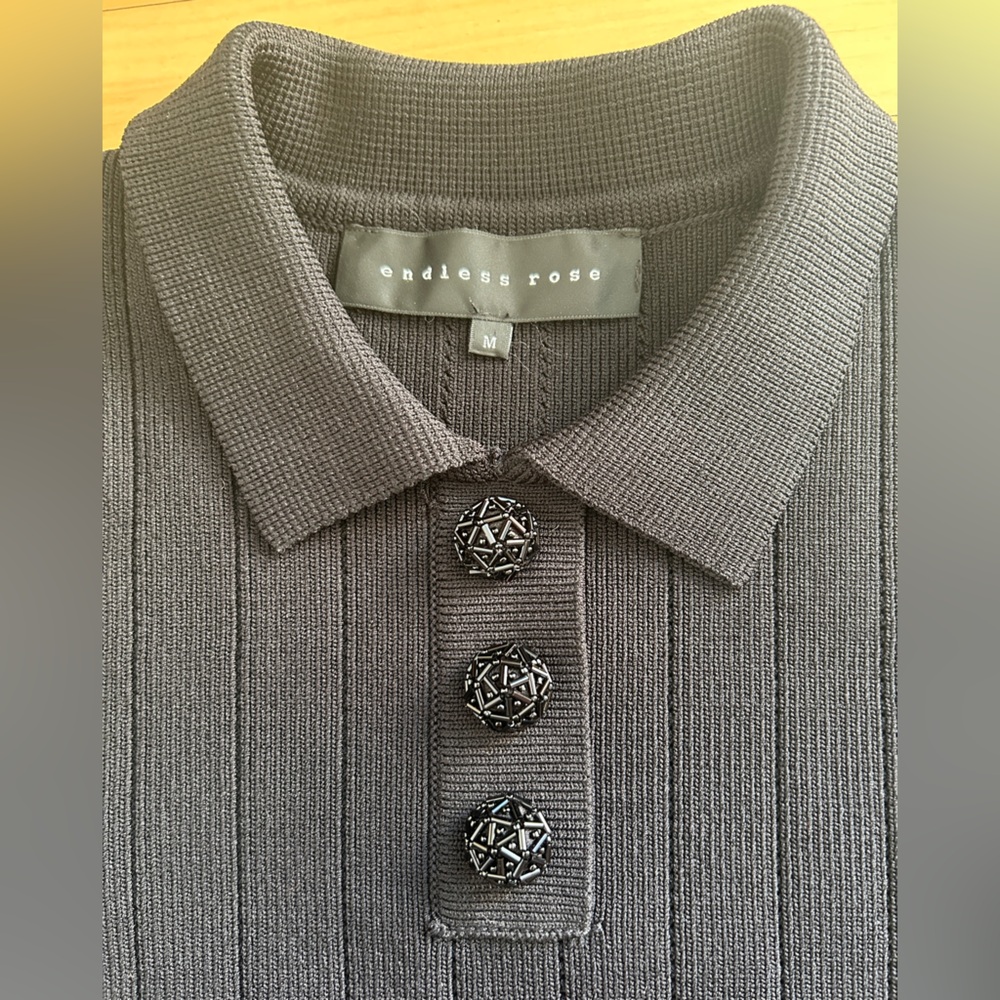 Endless Rose: Ribbed Sweater w/ Beautiful Buttons - Size M - Picture 2 of 11